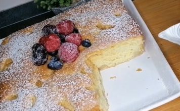Easy Apple Sponge Cake