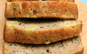 APPLE ZUCCHINI BREAD