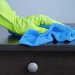 The Most Important Things to Clean When You Only Have 10 Minutes Until Company Arrives