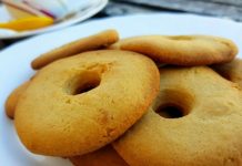 Tea Biscuits with Honey and Butter