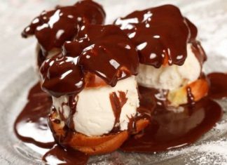 Éclairs with Ice Cream
