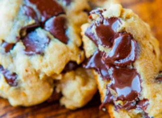 How To Make Chocolate Chip Cookies Unbelievably Soft And Fluffy