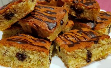 Blondies with Chocolate