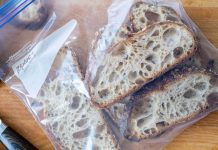 How to keep frozen bread fresh for longer?