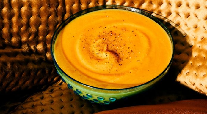 A 5-ingredient pumpkin soup that promotes digestion, by a dietitian