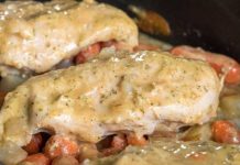How to prepare a creamy ranch chicken in the slow cooker?