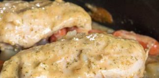 How to prepare a creamy ranch chicken in the slow cooker?