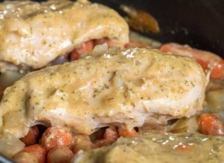How to prepare a creamy ranch chicken in the slow cooker?
