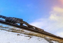 How to clean the inside of your windscreen, even when it is the greasiest