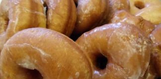 Mom’s Raised Doughnuts