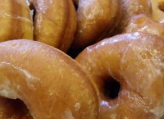 Mom’s Raised Doughnuts