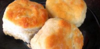 Grandma’s Legacy Biscuits: A Tender, Nostalgic Delight
