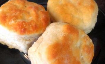 Grandma’s Legacy Biscuits: A Tender, Nostalgic Delight