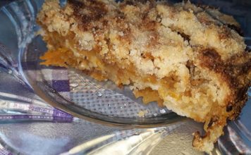 The Three Cups Cake with Apples and Pumpkin