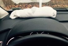 How do you defog a windscreen with kitty litter and a sock?