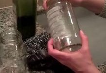 How to remove labels from glass bottles with an ingenious ingredient