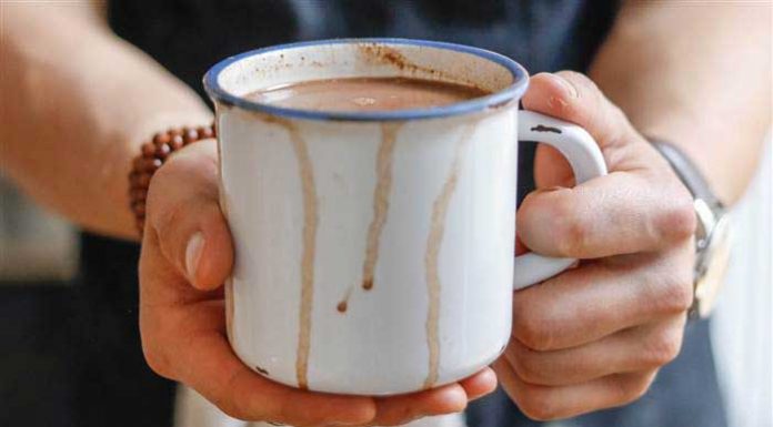 How to make instant homemade hot chocolate