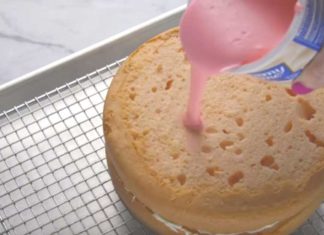 An easy, mess-free way to frost a cake
