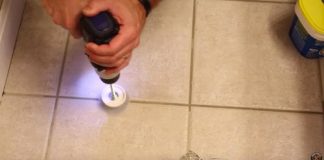 Here’s a great tip to quickly clean your kitchen and bathroom.