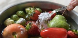 Scientists test the most effective solutions for removing pesticides from products – baking soda was the winner