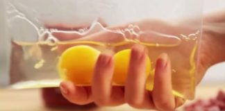 Check out this brilliant new way to make omelets!