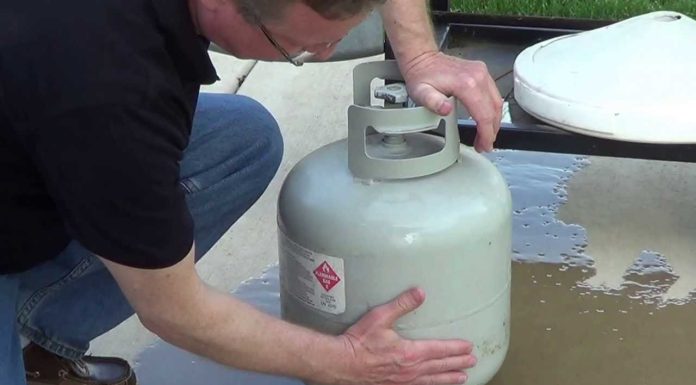 The easiest way to know how much gas you have left in your tank when grilling