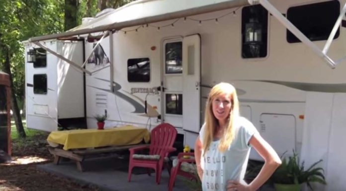 Mom Turns An RV Into A Home For Her Family Of 6