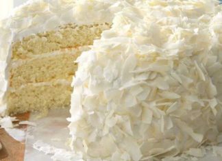 How To Make A Creamy And Decadent Coconut Cake