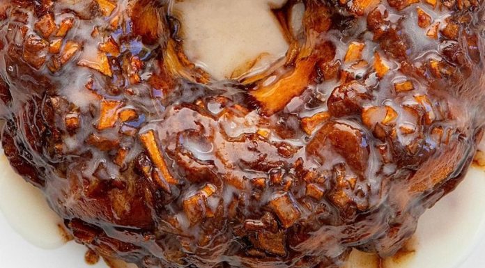 Apple Fritter Monkey Bread