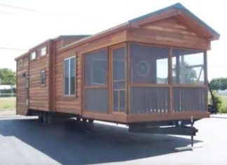 This House On Wheels Comes Fully Furnished and Sleeps 6 People