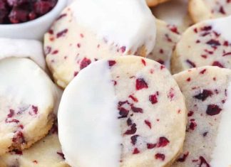 Cranberry Almond Shortbread Cookies
