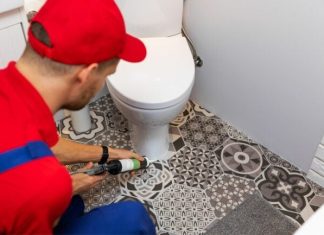 Solved! The Great Debate on Caulking Around the Toilet