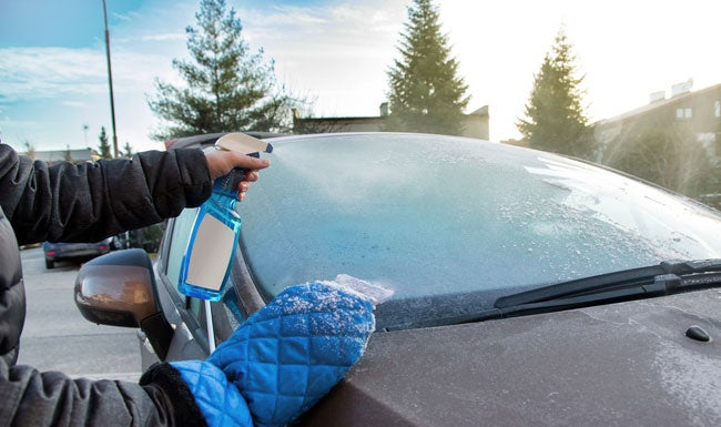 How To: Defrost a Windshield