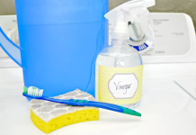 How to Clean a Top Loading Washing Machine With Natural Ingredients