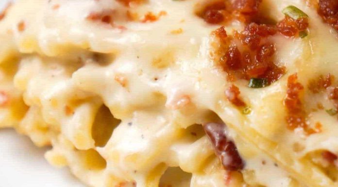 Drool-Worthy Recipe: Bacon Cream Cheese Baked Spaghetti