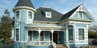 How can you tell if a house has “good bones”?