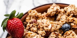 How to Make Granola Clusters