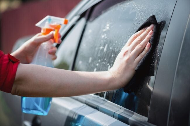 This is the Best Way to Clean Car Windows - Cleaning & Household 2024 | PopcornTime