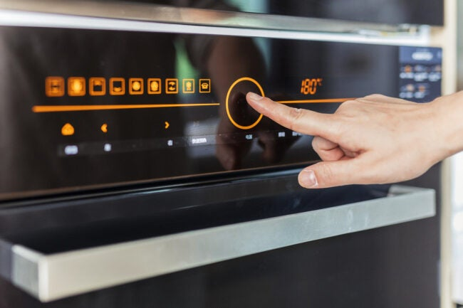 How to Steam Clean an Oven: 3 Surefire Methods to Get Rid of Baked-On Gunk - Cleaning & Household 2024 | PopcornTime