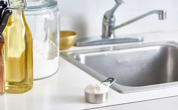 Why You Should Dust Your Stainless Steel Sink With Flour - Cleaning & Household 2024 | PopcornTime