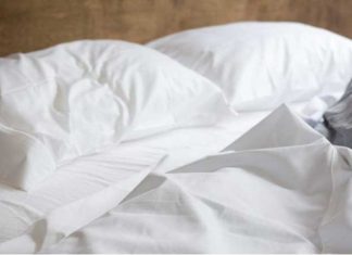 Why People Aren’t Using Top Sheets On Beds Anymore