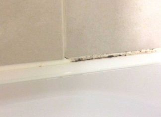 How To Easily Remove Mold And Mildew From Bathroom Caulking