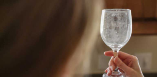 How To Prevent Your Dishes From Becoming Cloudy In The Dishwasher