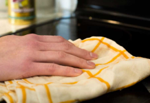 5 effective ways to clean your glass cooktop