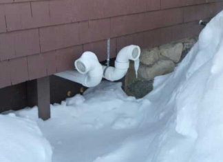 Firefighters urge people to check for snowdrifts on the sides of homes