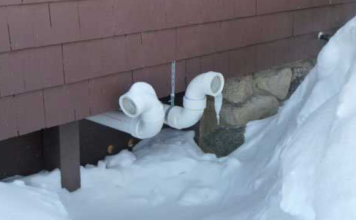 Firefighters urge people to check for snowdrifts on the sides of homes