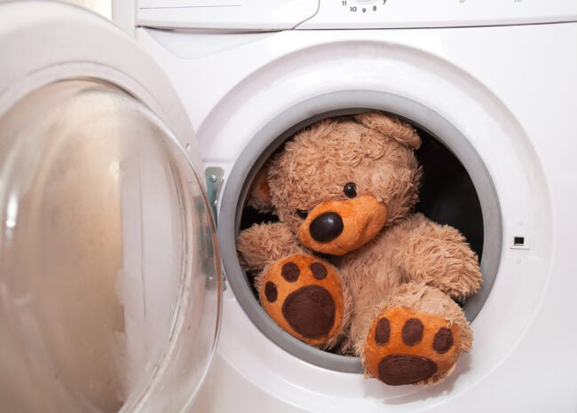 14 Things You Didn’t Know You Could Clean in Your Washing Machine - Cleaning & Household 2024 | PopcornTime