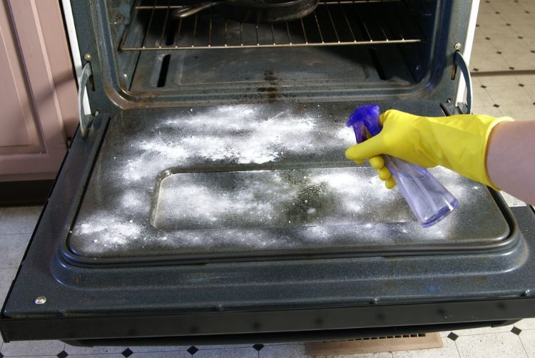 Don’t bother cleaning the oven. Here’s a smart way to do it - Cleaning & Household 2024 | PopcornTime