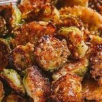 GARLIC PARMESAN ROASTED BRUSSELS SPROUTS
