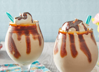 This Mudslide Is a Boozy Frozen Dessert
